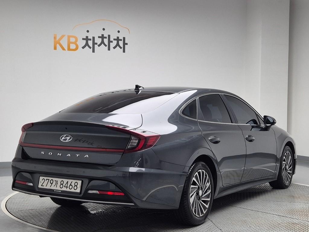 2022 HYUNDAI SONATA (DN8) HYBRID 