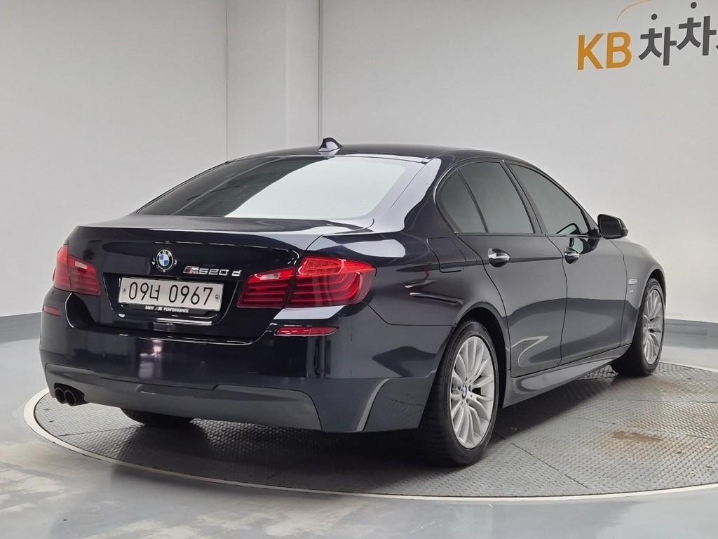 2016 BMW 5 SERIES (6Gen) 