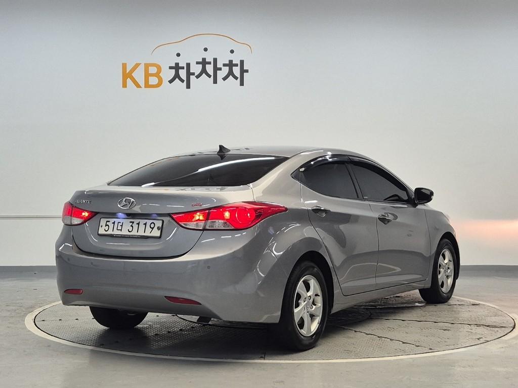 2013 HYUNDAI AVANTE MD 