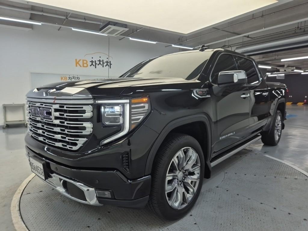 2023 GMC SIERRA 