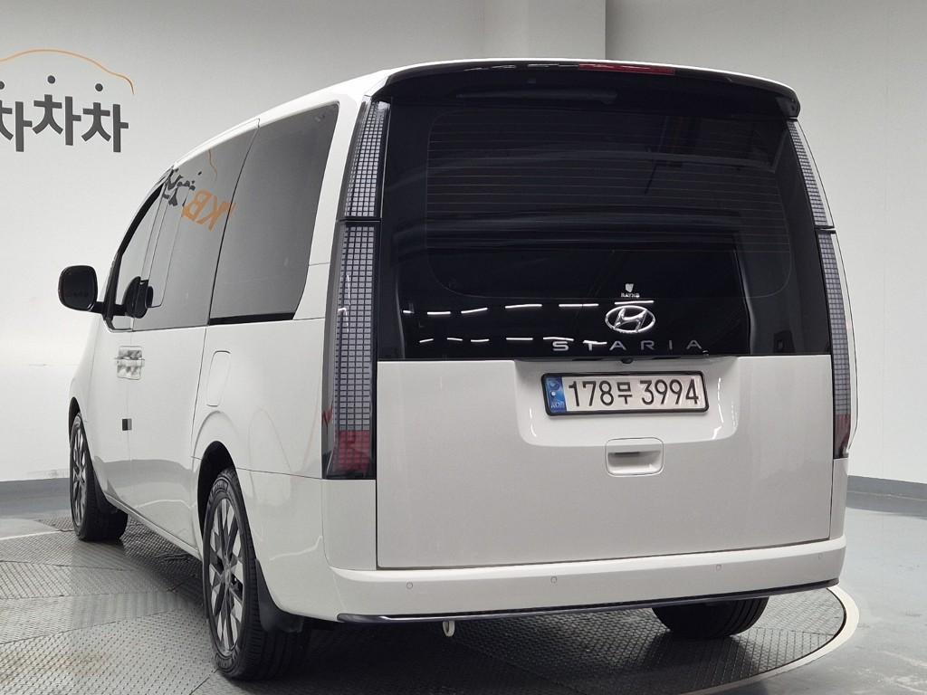 2023 HYUNDAI STARIA 