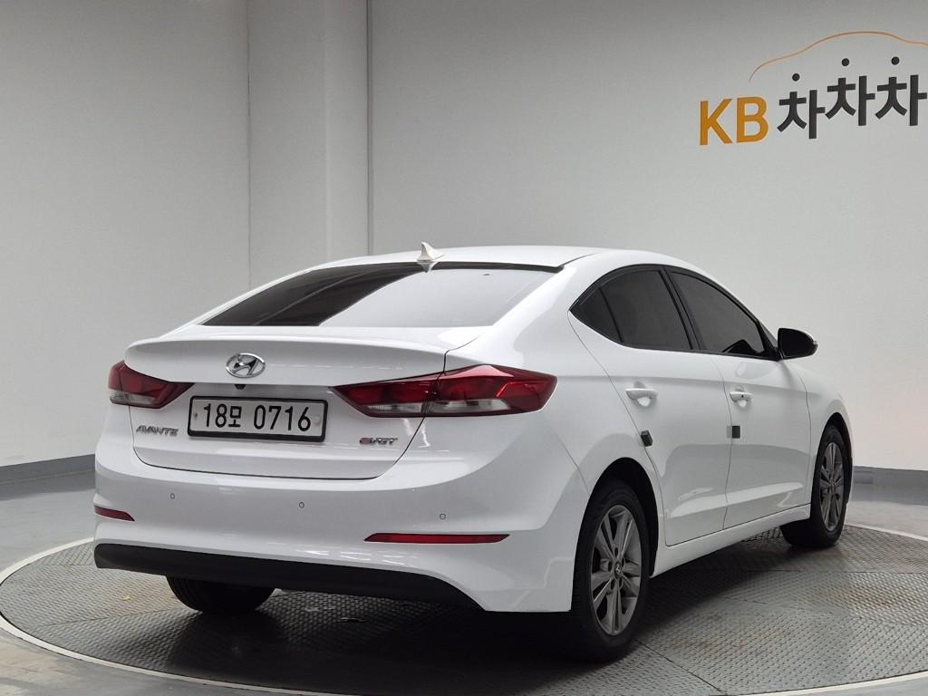 2016 HYUNDAI AVANTE AD 