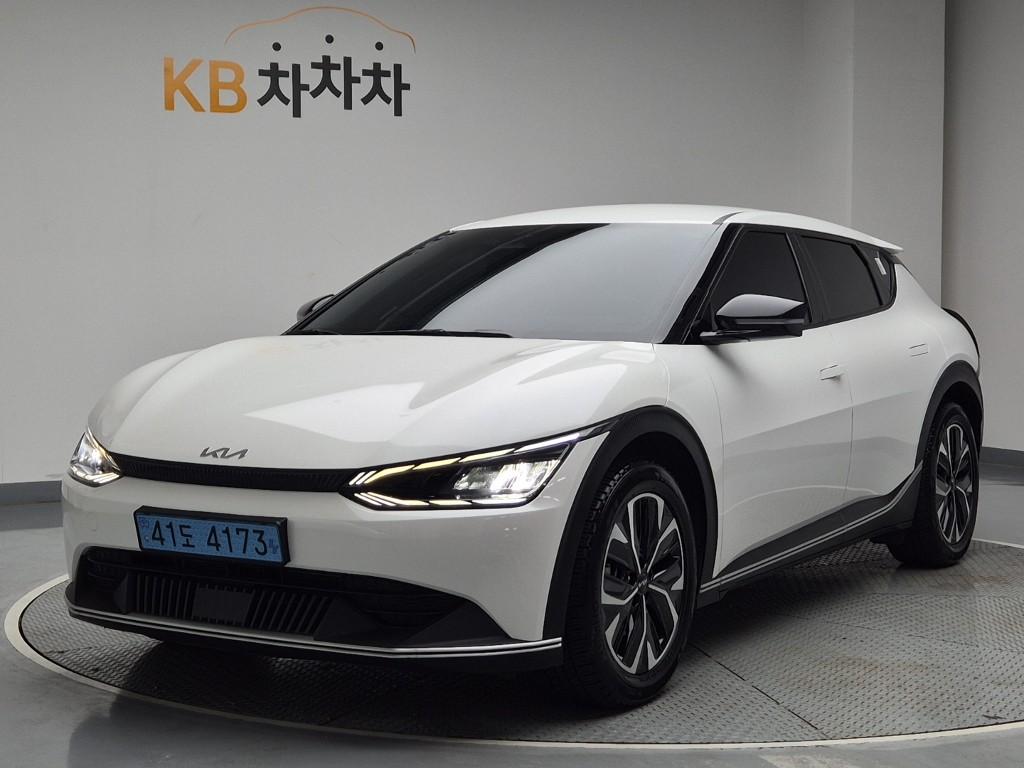 2022 KIA EV6 