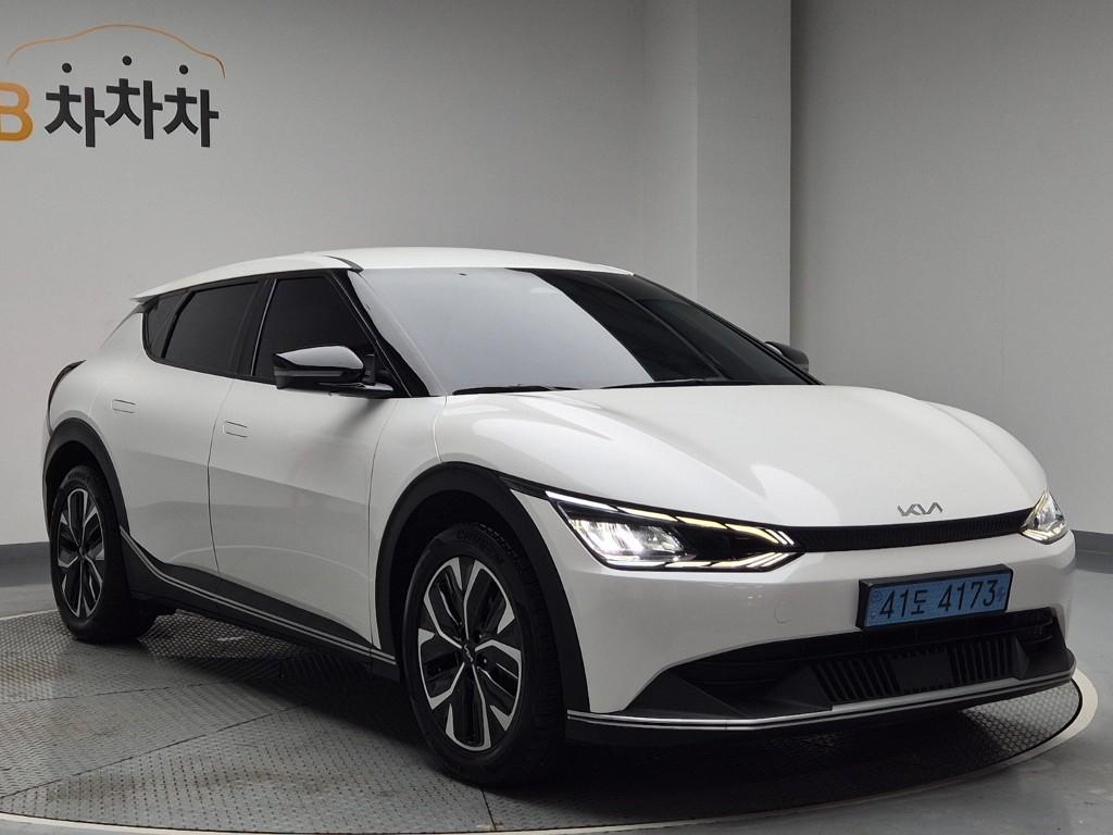 2022 KIA EV6 