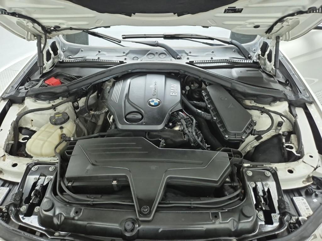 2016 BMW 3 Series (6Gen) 