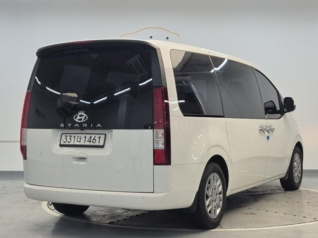 2022 HYUNDAI STARIA 