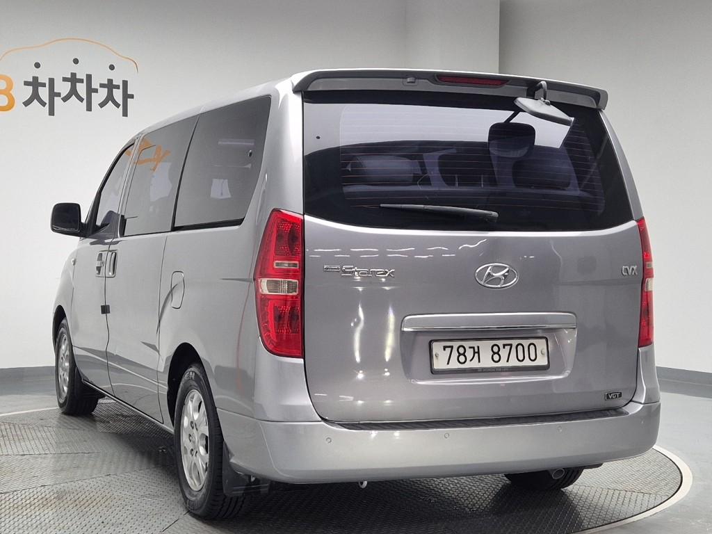 2012 HYUNDAI GRAND STAREX 