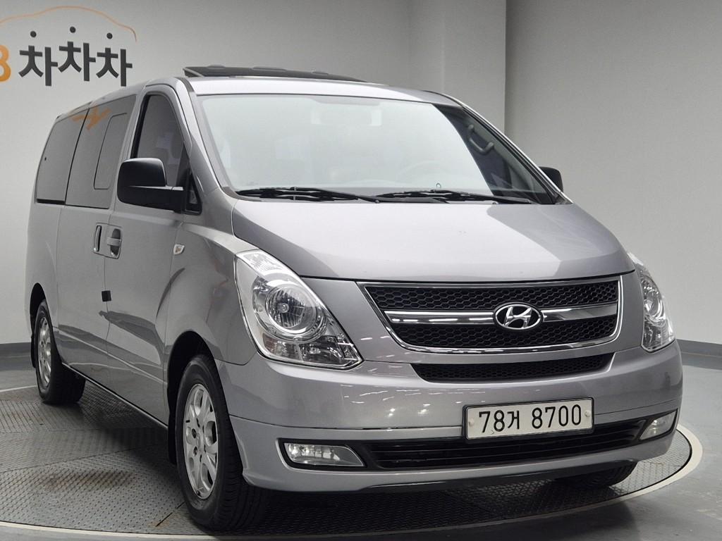 2012 HYUNDAI GRAND STAREX 