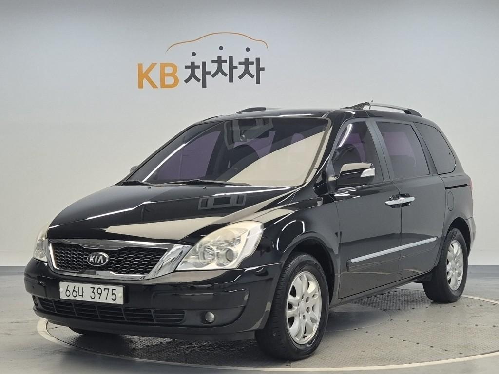 2013 KIA CARNIVAL R 