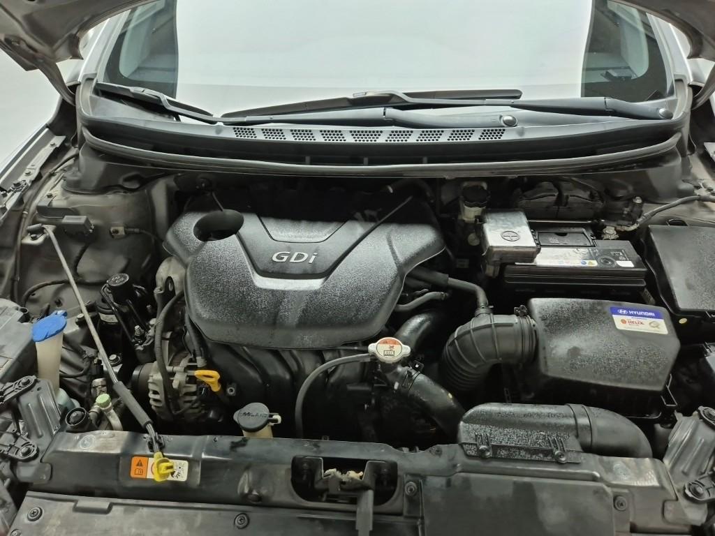 2012 HYUNDAI AVANTE MD 