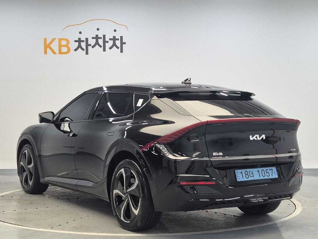 2022 KIA EV6 