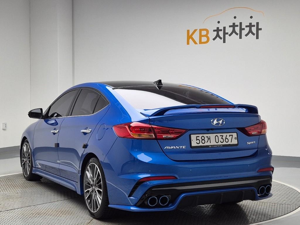 2017 HYUNDAI AVANTE AD 