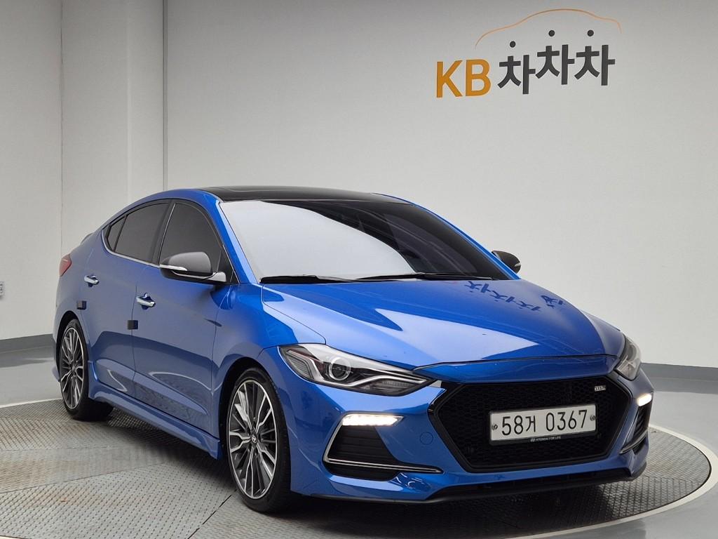 2017 HYUNDAI AVANTE AD 