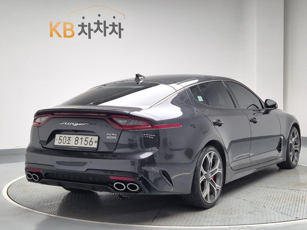 2018 KIA STINGER 