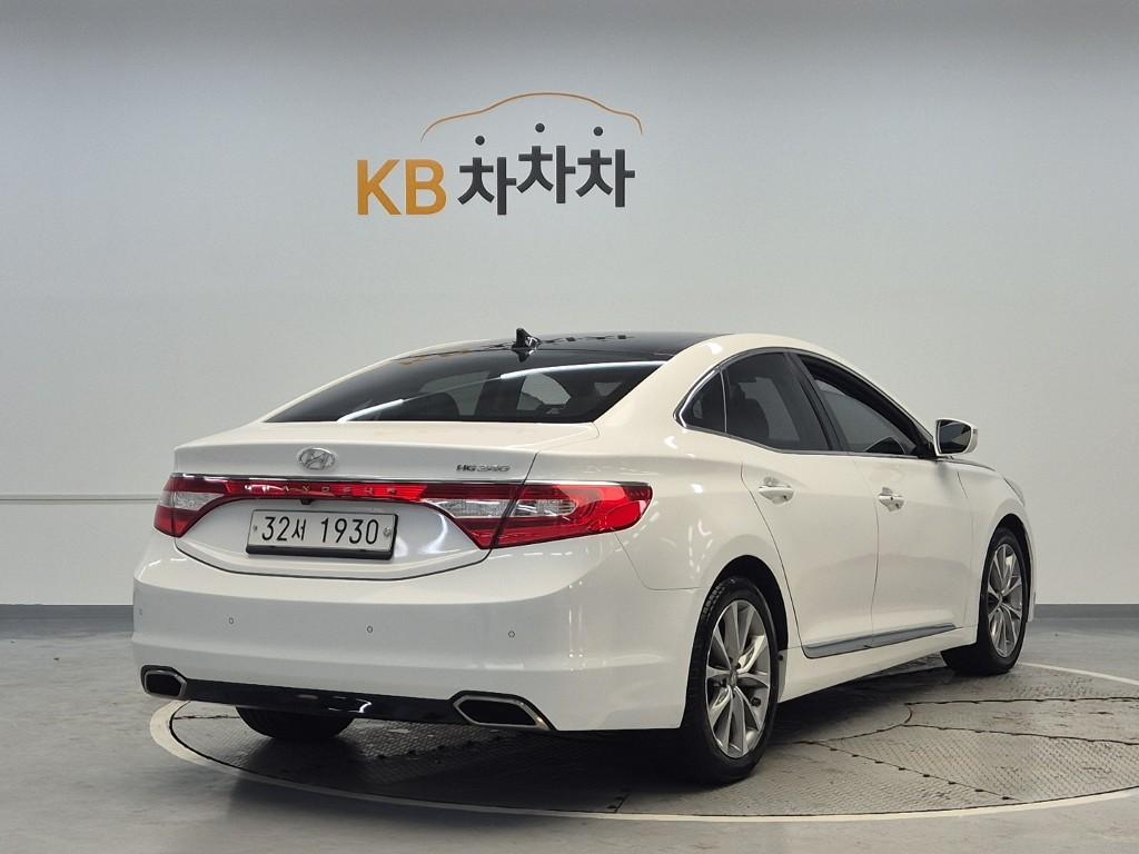 2016 HYUNDAI GRANDEUR HG 