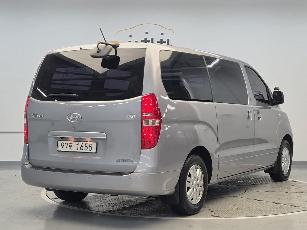 2019 HYUNDAI THE NEW GRAND STAREX 