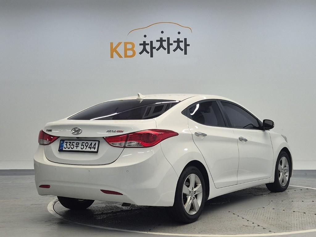 2012 HYUNDAI AVANTE MD 