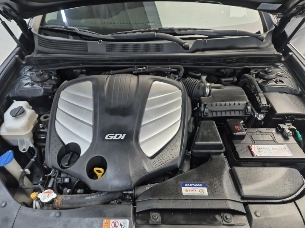 2016 HYUNDAI GRANDEUR HG 