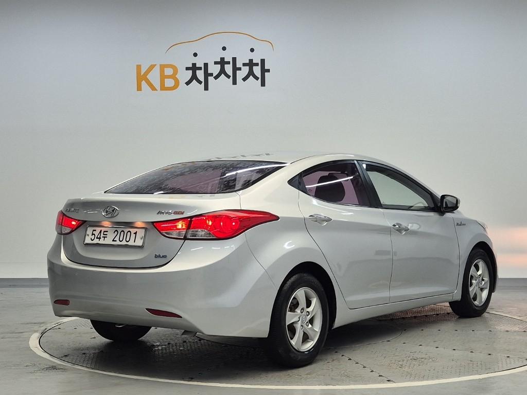 2012 HYUNDAI AVANTE MD 