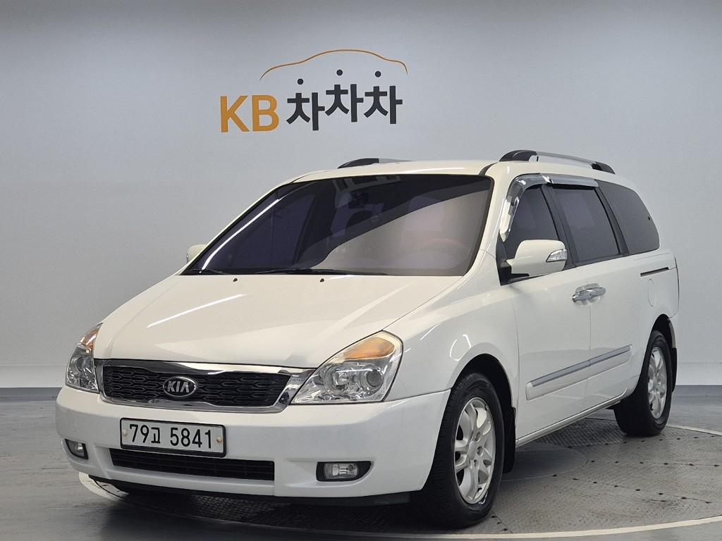 2014 KIA CARNIVAL R 