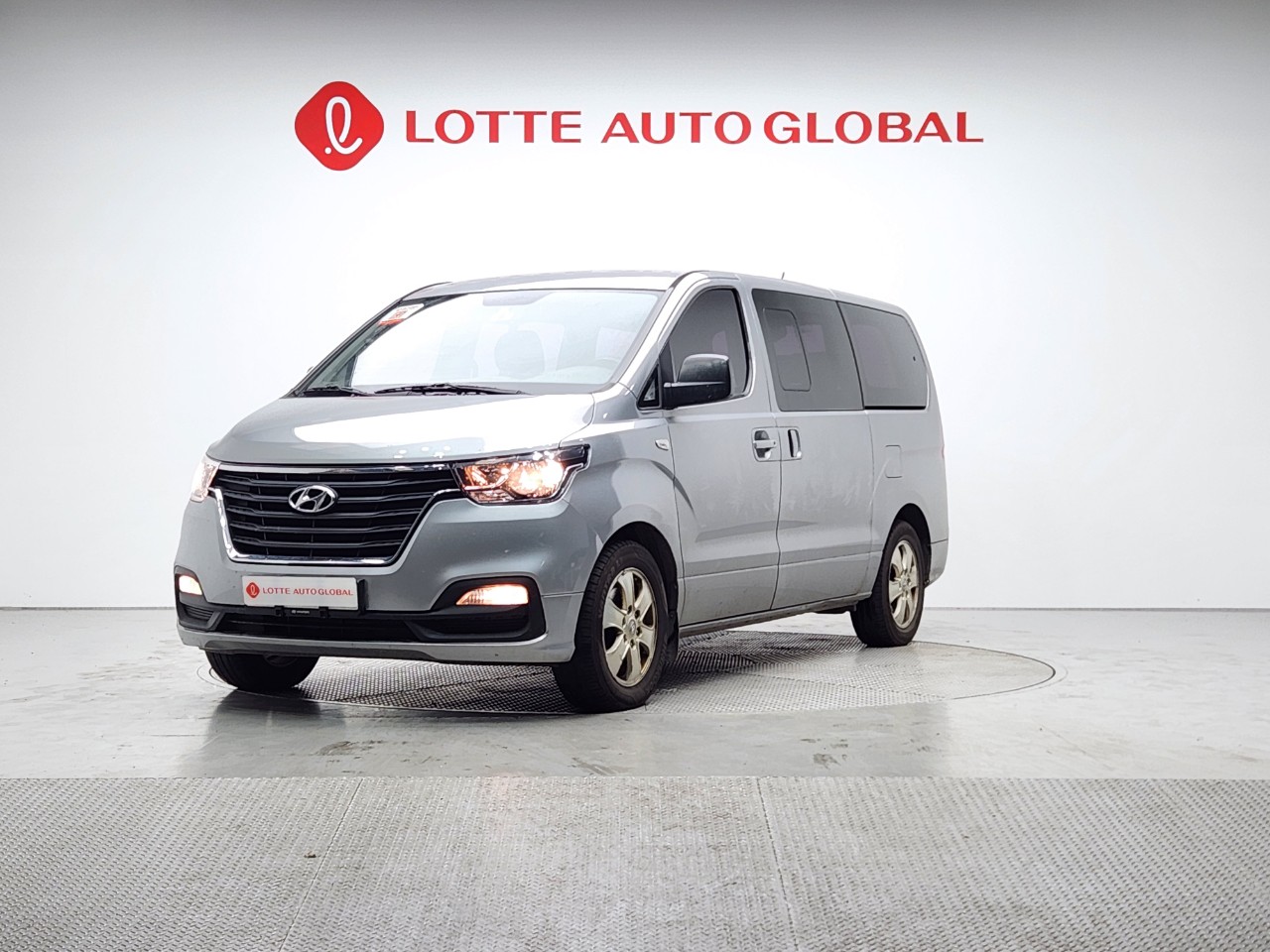 2021 HYUNDAI THE NEW GRAND STAREX 12seat Diesel Smart