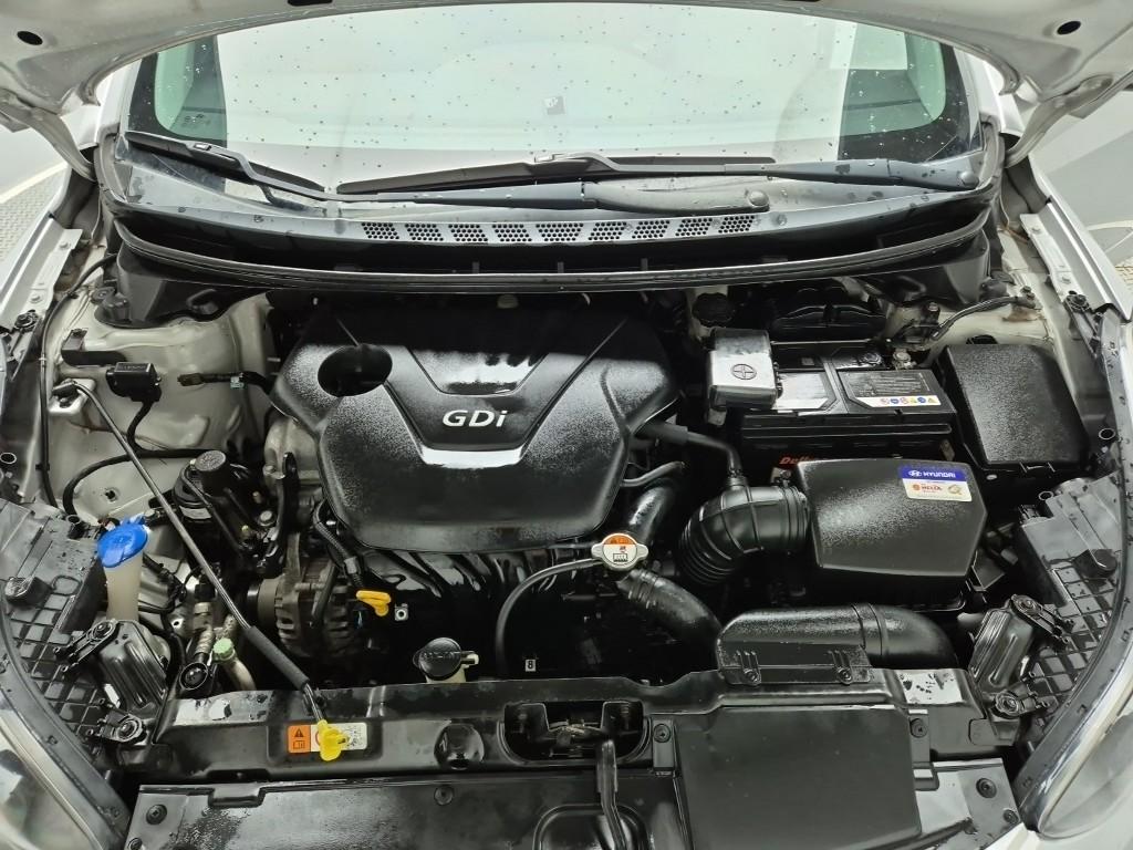 2012 HYUNDAI AVANTE MD 