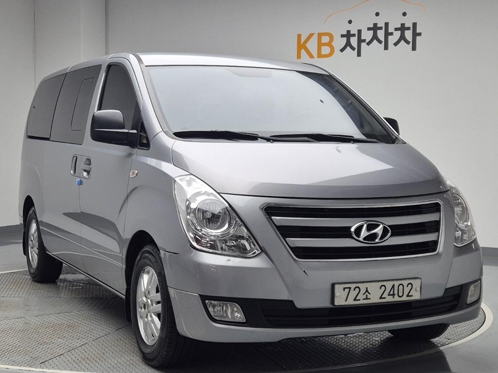 2018 HYUNDAI GRAND STAREX 