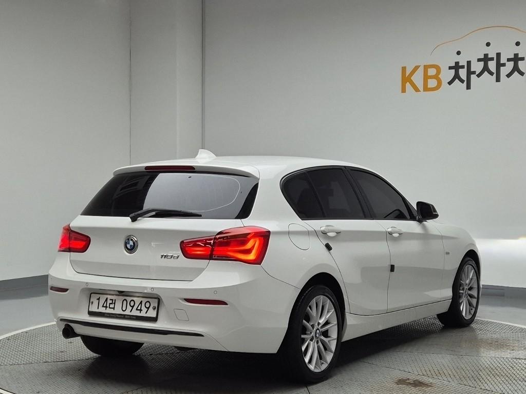 2016 BMW 1 Series (2Gen) 
