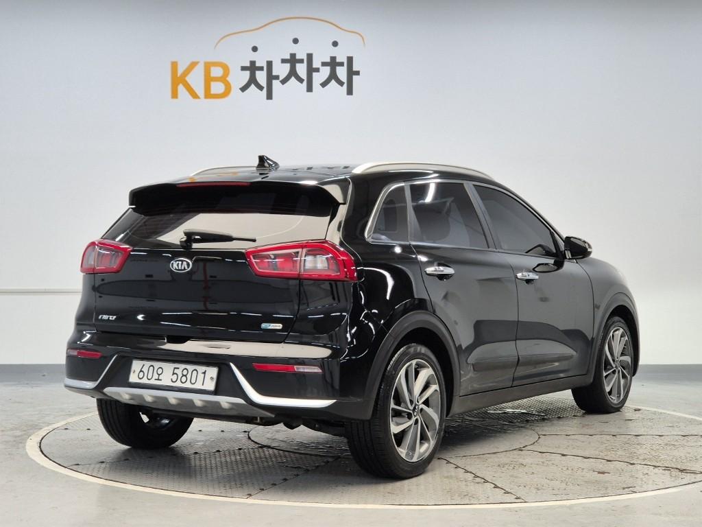 2018 KIA NIRO 