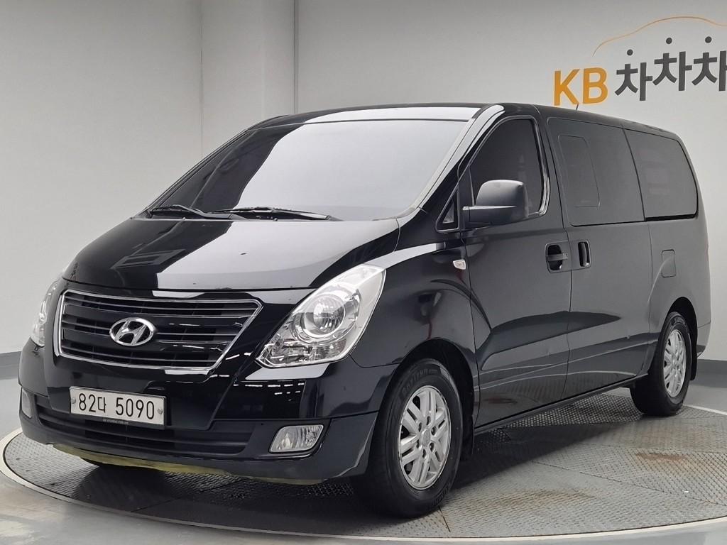 2018 HYUNDAI GRAND STAREX 