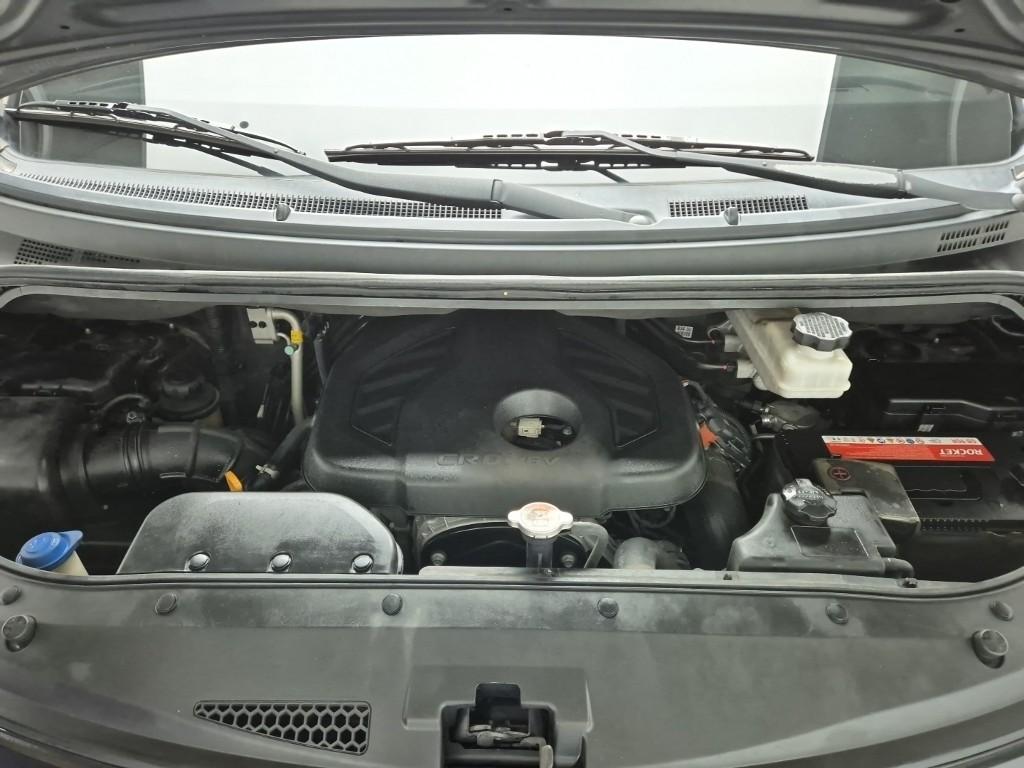 2018 HYUNDAI GRAND STAREX 