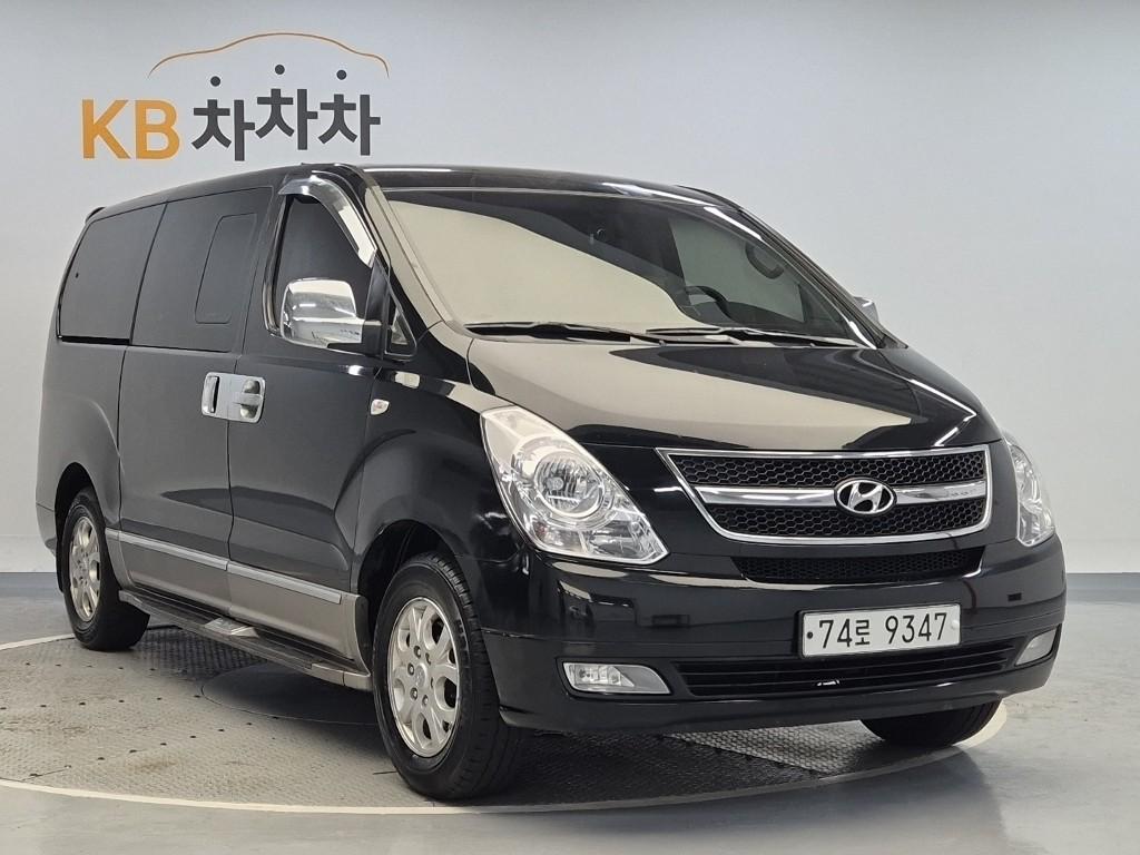 2010 HYUNDAI GRAND STAREX 