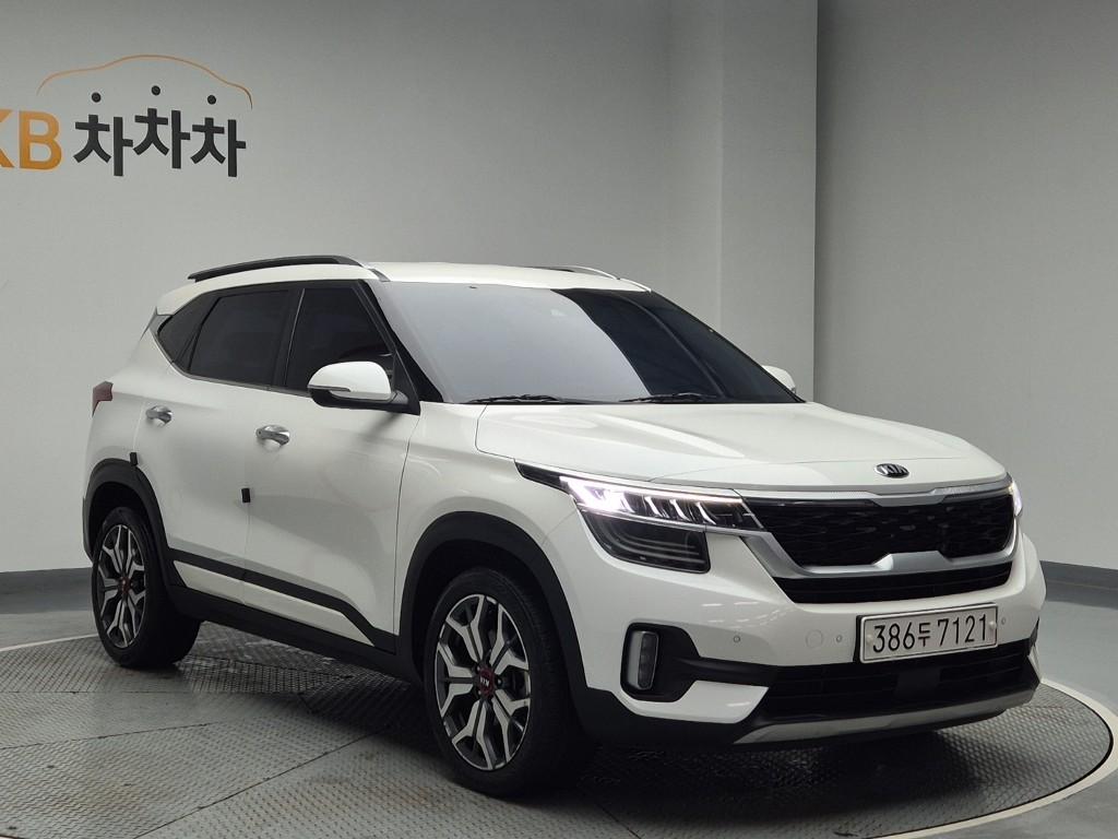 2021 KIA SELTOS 