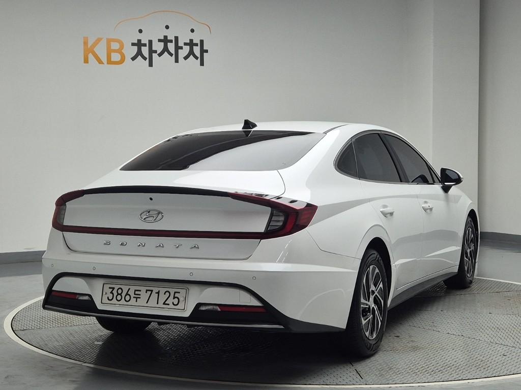 2022 HYUNDAI SONATA (DN8) HYBRID 