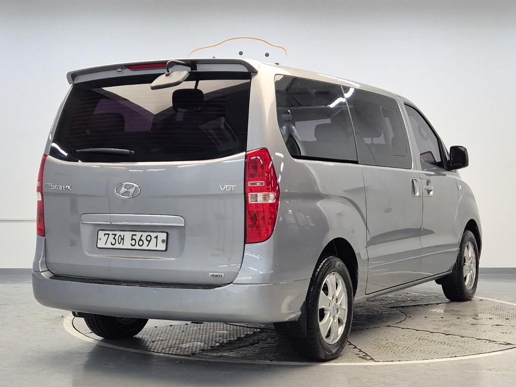 2015 HYUNDAI GRAND STAREX 