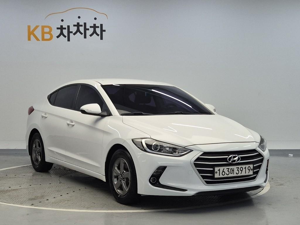 2017 HYUNDAI AVANTE AD 