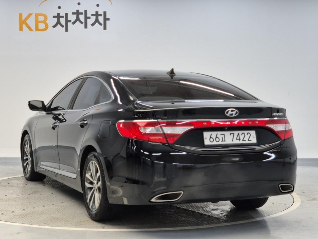 2011 HYUNDAI GRANDEUR HG 