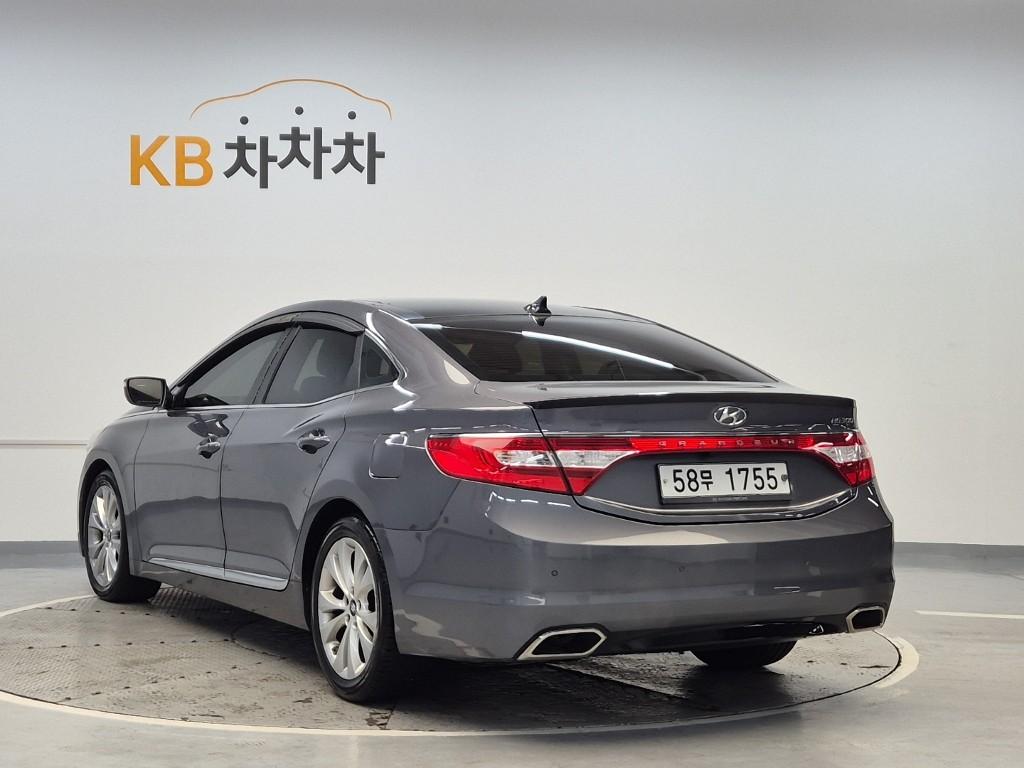 2012 HYUNDAI GRANDEUR HG 