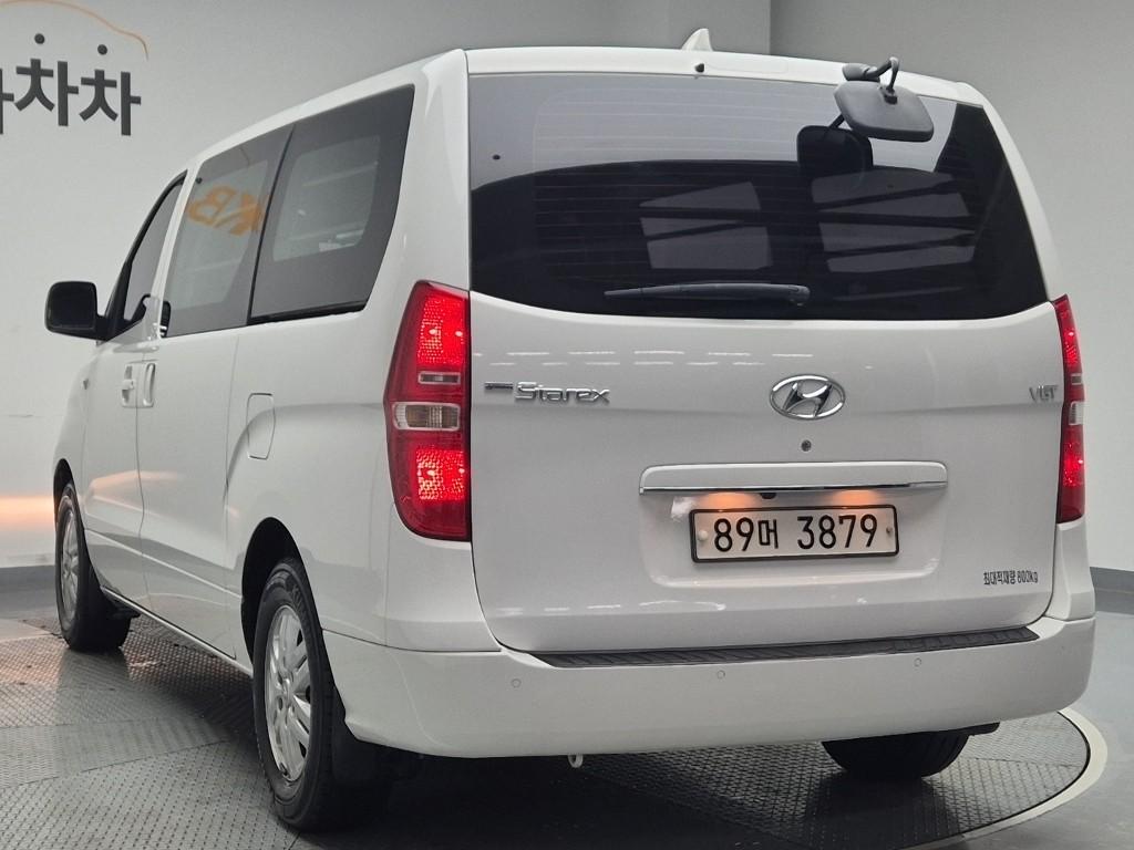 2021 HYUNDAI THE NEW GRAND STAREX 