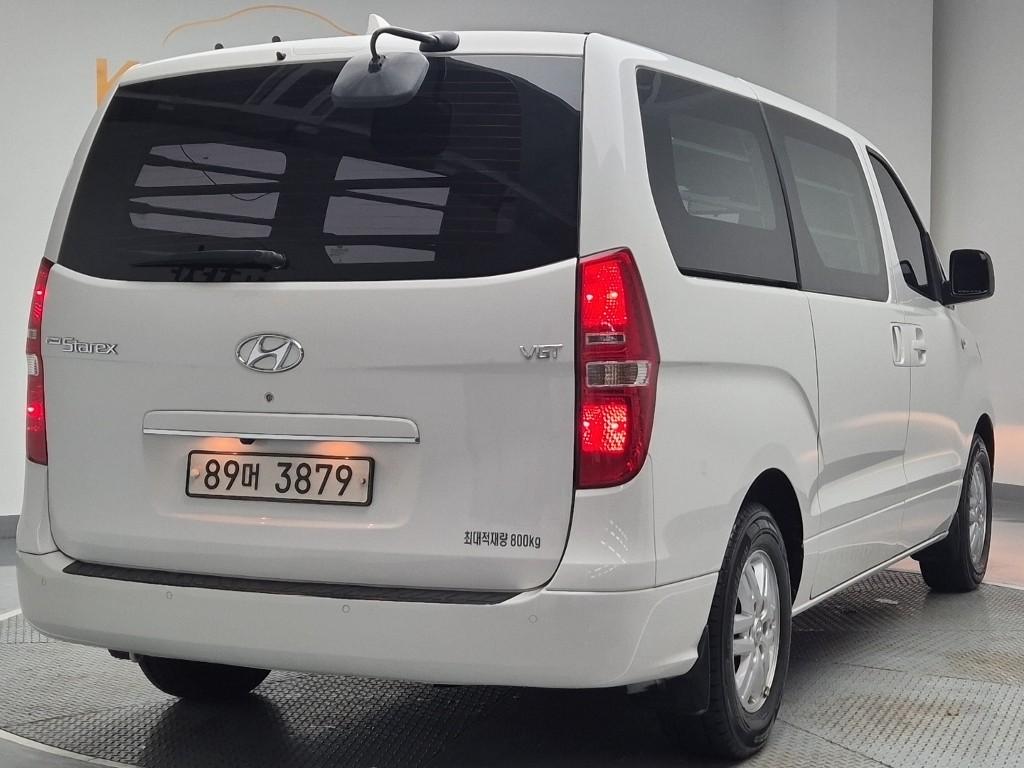 2021 HYUNDAI THE NEW GRAND STAREX 