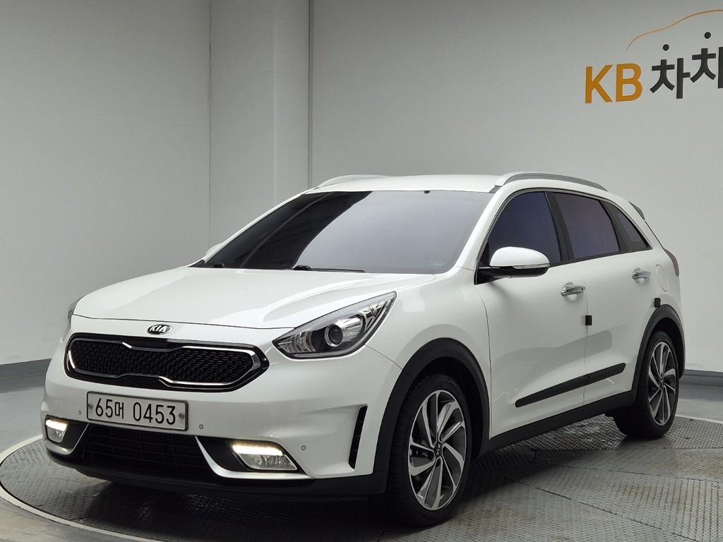 2017 KIA NIRO 
