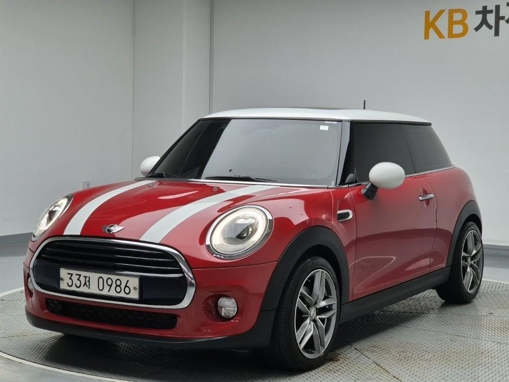 2016 MINI COOPER 