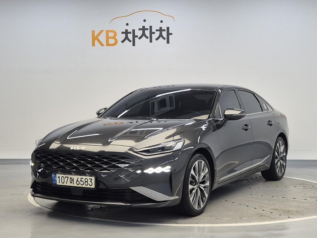 2022 KIA K8 