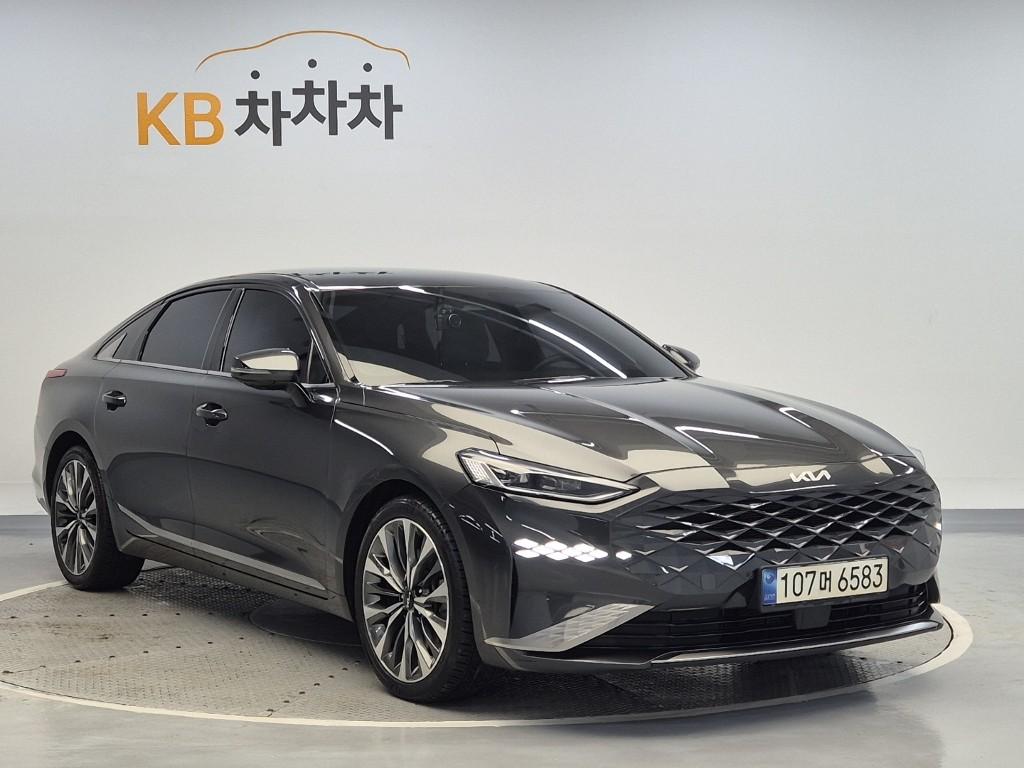 2022 KIA K8 