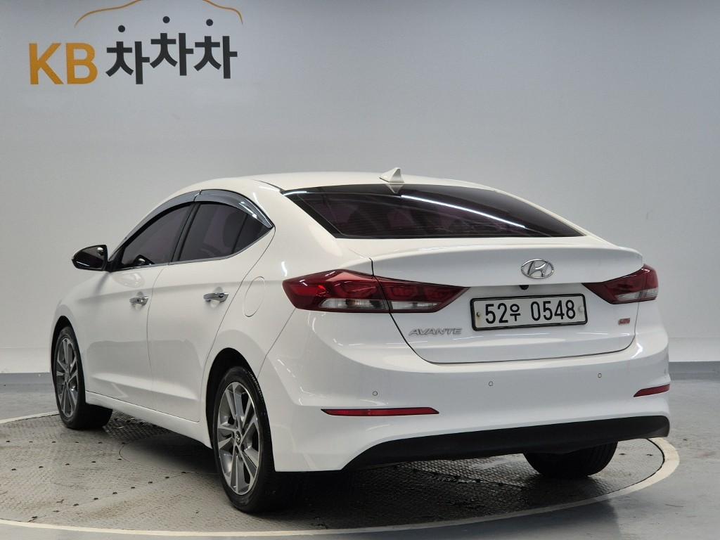 2016 HYUNDAI AVANTE AD 