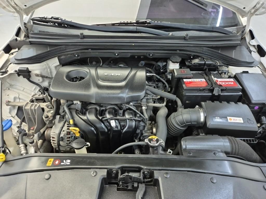 2016 HYUNDAI AVANTE AD 