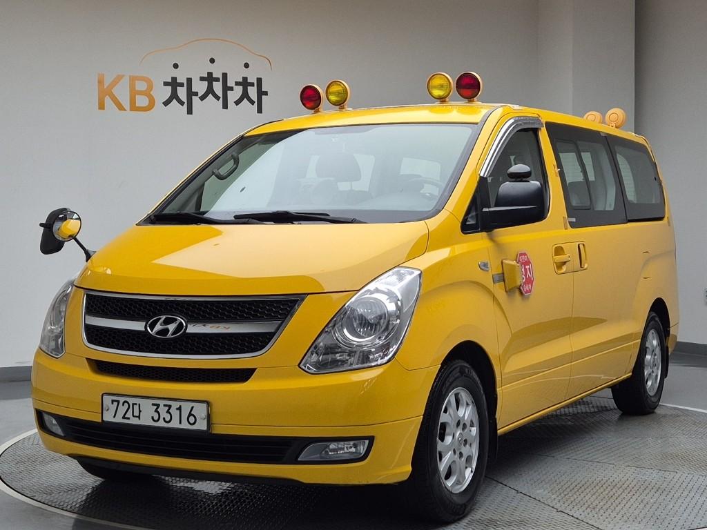 2013 HYUNDAI GRAND STAREX 