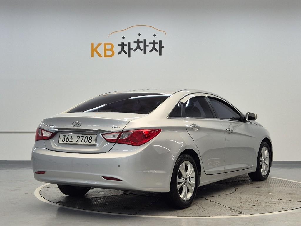 2010 HYUNDAI SONATA (YF) 