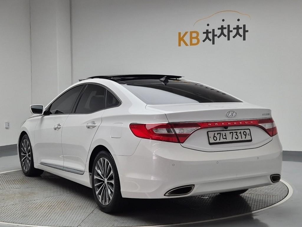 2012 HYUNDAI GRANDEUR HG 