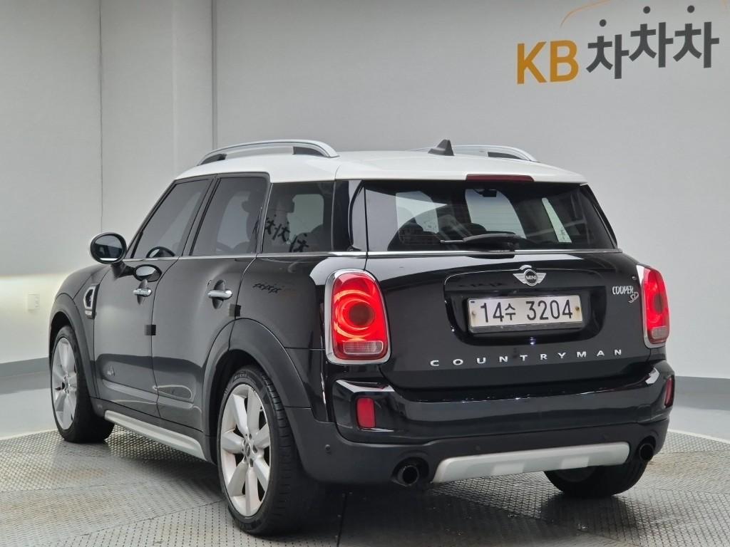 2017 MINI COUNTRYMAN 